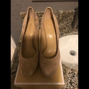Nude Michael Kors pumps